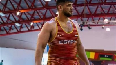 عبد اللطيف منيع يقترب من أول ميدالية للمصارعة بدورة الألعاب السعودية