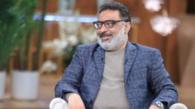 عبدالرحيم كمال يسخر من ترجمة المنشورات عما يحدث فى غزة