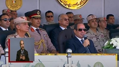 الرئيس السيسي: نصر أكتوبر عبور من اليأس إلى الأمل والعزيمة