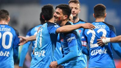 نابولي يستعد لمواجهة ميلان في قمة الدوري الإيطالي