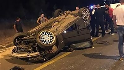 إصابة 4 أشخاص في انقلاب سيارة بدهشور