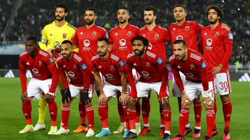 فريق الكرة الأول بنادي الأهلي