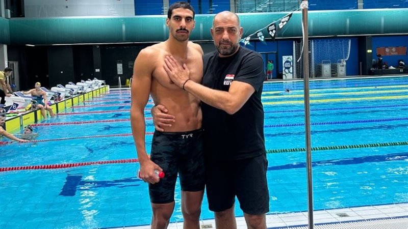 الدسوقي مع السباح الأوليمبي عبد الرحمن سامح العربي