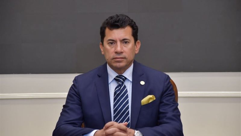 وزير الشباب والرياضة الدكتور أشرف صبحي