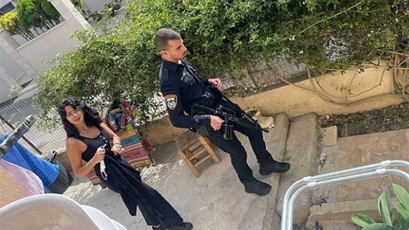 لحظة اعتقال ميساء عبد الهادي