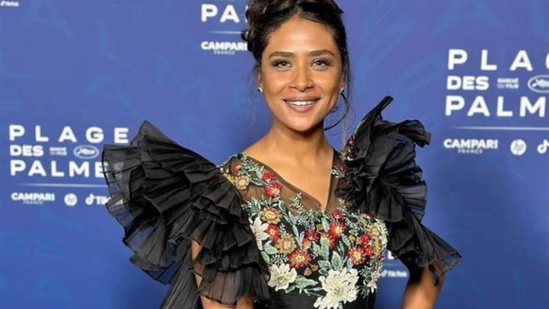 الفنانة السودانية إيمان يوسف بطلة فيلم «وداعًا جوليا&#
