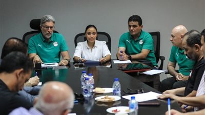 إعلان شروط الحكام والمراقبين الجدد