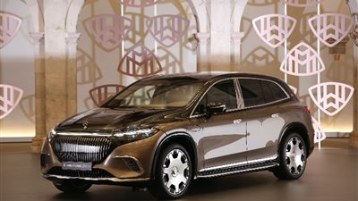 مايباخ EQS 2024.. سيارة كهربائية فاخرة بأداء رياضي
