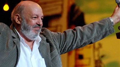 ذكرى ميلاد محمد خان.. مخرج مصري ترك بصمة في السينما