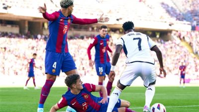 كلاسيكو الأرض.. جوندوجان  يتقدم لبرشلونة أمام ريال مدريد في الشوط الأول