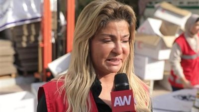 علا غانم تنهار من البكاء أثناء حديثها عن القضية الفلسطينية (فيديو)