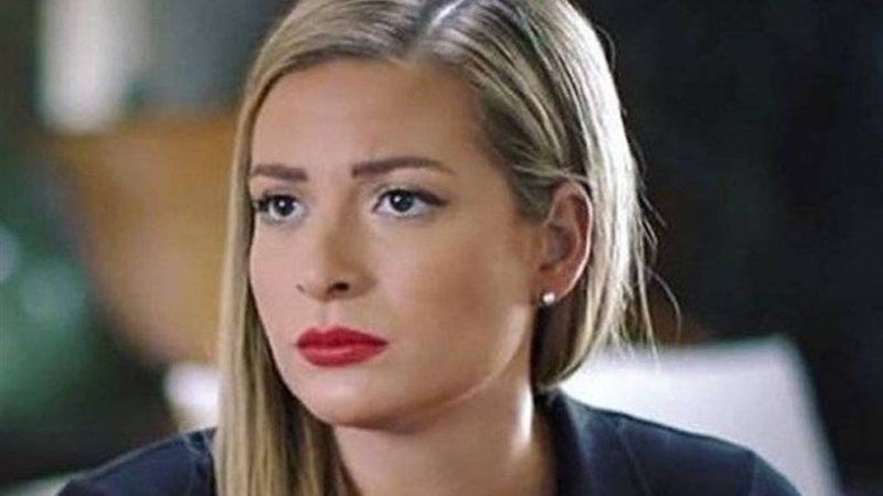 الفنانة اللبنانية باميلا الكيك