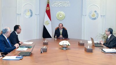 الرئيس السيسى يوجه بمواصلة العمل لاستكمال مستهدفات المشروعات الاستراتيجية