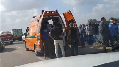 سيارة مسرعة تتسبب في إصابة 6 أشخاص بميدان الجيزة