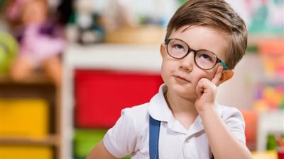خطوات مهمة لرفع مستوى ذكاء طفلك.. استشاري يوضح