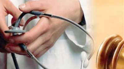 رفضت اسعافها.. اتهام طبيبة المنصورة بالتسبب في وفاة مريضة فشل كلوي