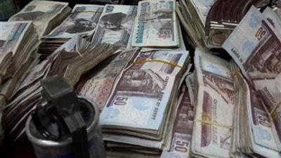 بعد هروبه للإمارات..  من هو 