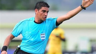 إبراهيم نور الدين حكمًا لمباراة الأهلي والمقاولون في الدوري
