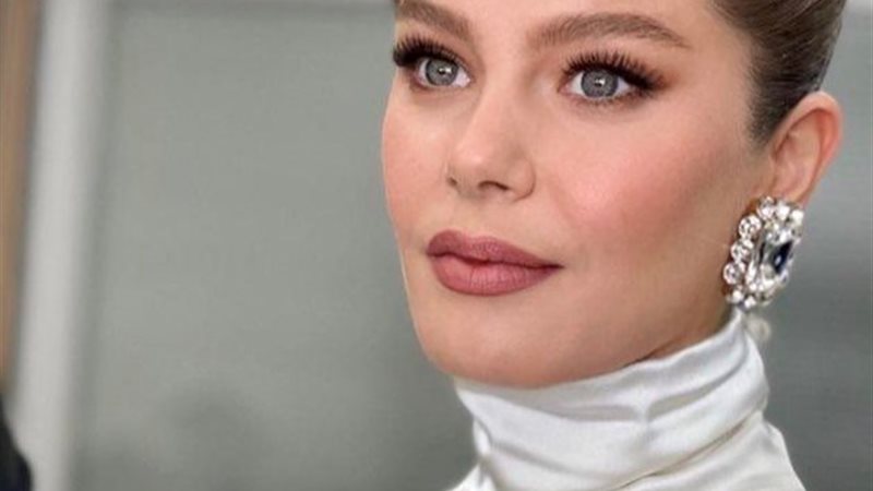 الممثلة التركية بورجو بيريجيك