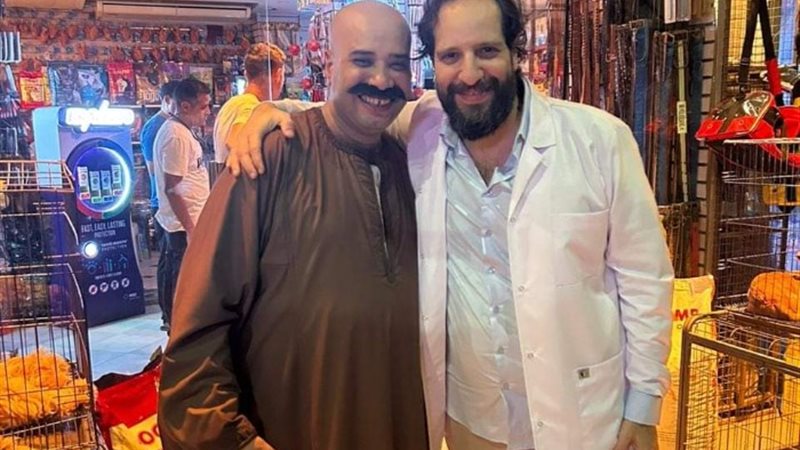 الفنان أحمد أمين وحاتم صلاح