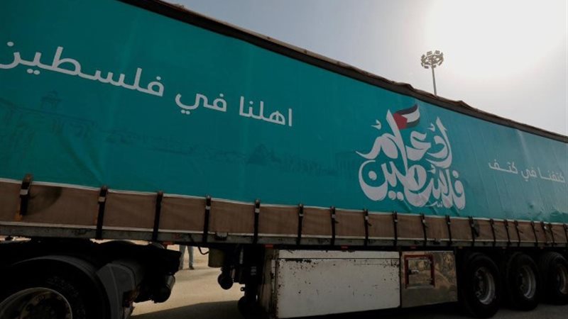الشاحنات الإغاثية