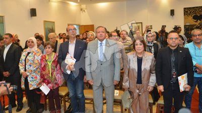 سميرة محسن أول المكرمين في مهرجان شرم الشيخ الدولي للمسرح الشبابي