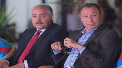 نقل نائب رئيس الأهلي إلى المستشفى بعد سقوطه داخل النادي
