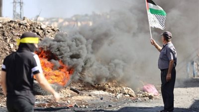 إصابات جديدة فى عملية استهدفت النازحين وصفارات الإنذار تدوي بغلاف غزة