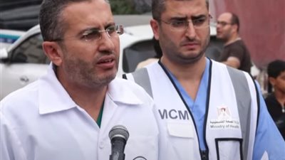 مدير مستشفيات غزة يطالب مصر بنقل المصابين إلى مستشفياتها