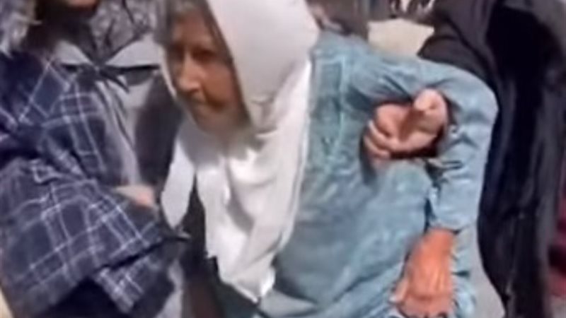 الحاجة أنعام 90 عاما