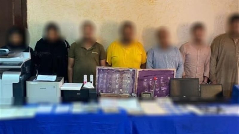 المتهمون والمضبوطات