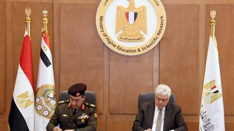 الدفاع الشعبي ووزير التعليم العالي