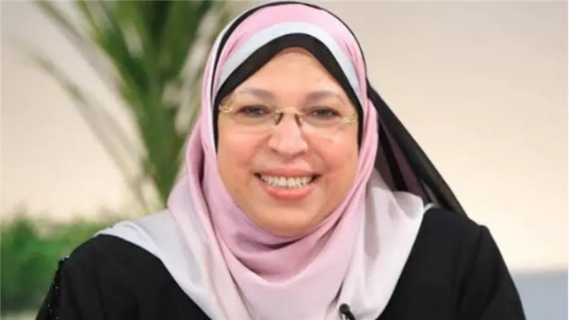 الدكتورة نيفين مختار
