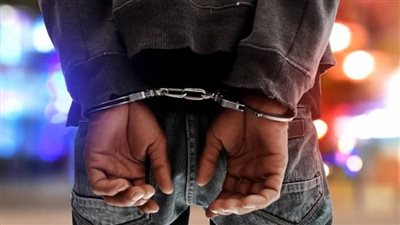 ضبط سائق ميكروباص قاد برعونة وعرض حياة المواطنين للخطر في الوراق