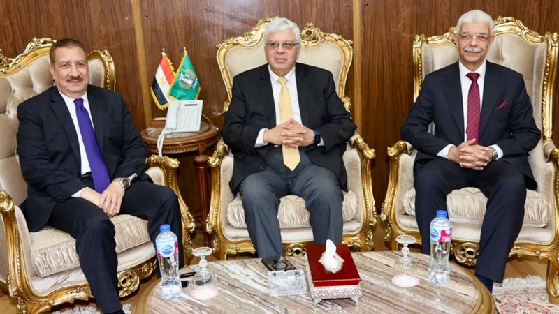 جانب من استقبال الوزير 