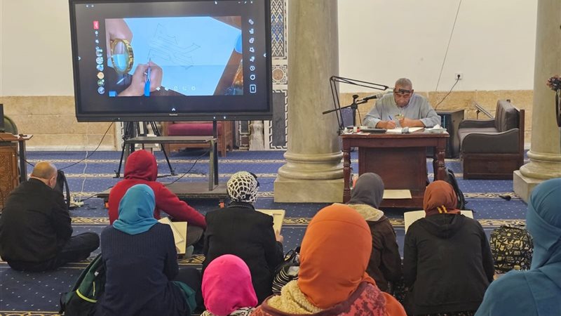 جانب من الورشة 