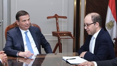 وزير الزراعة يبحث مع المدير الإقليمي لـ«إيفاد» دعم الاستثمار الزراعي