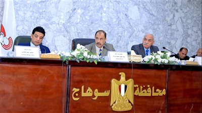 محافظ سوهاج يبحث استعدادات استقبال شهر رمضان المبارك