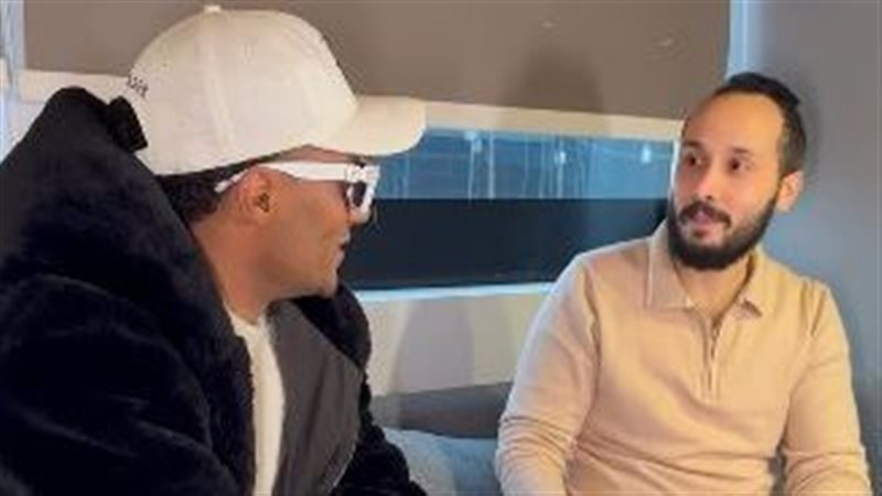 محمد رمضان والفائز في المسابقة