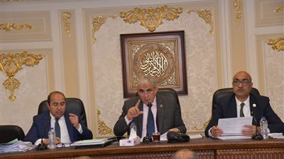 مصير استمارة 6 والفصل التعسفي.. تفاصيل مشروع قانون العمل الجديد