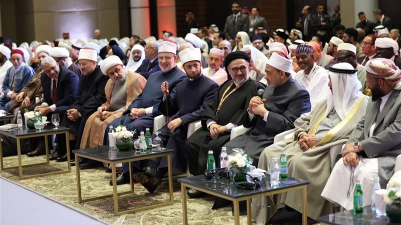 المشاركون في مؤتمر الحوار الإسلامي بالبحرين