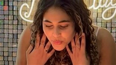 فستان وردي يزين احتفال داليا البحيري بعيد ميلاد ابنتها