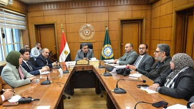 محافظ الدقهلية يناقش مشروع تحديث الأحوزة العمرانية لعدد 27 قرية بمركز بلقاس