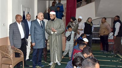 محافظ الأقصر: توفير فرش جديد لمسجد الشبان المسلمين استجابة للمواطنين
