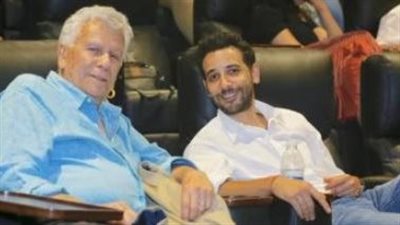 الجمعة.. عزاء والد الفنان كريم قاسم في مسجد عمر مكرم