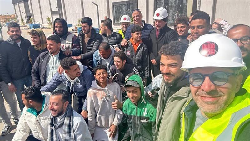 محمود الخطيب يزور موقع انشاء استاد الأهلي