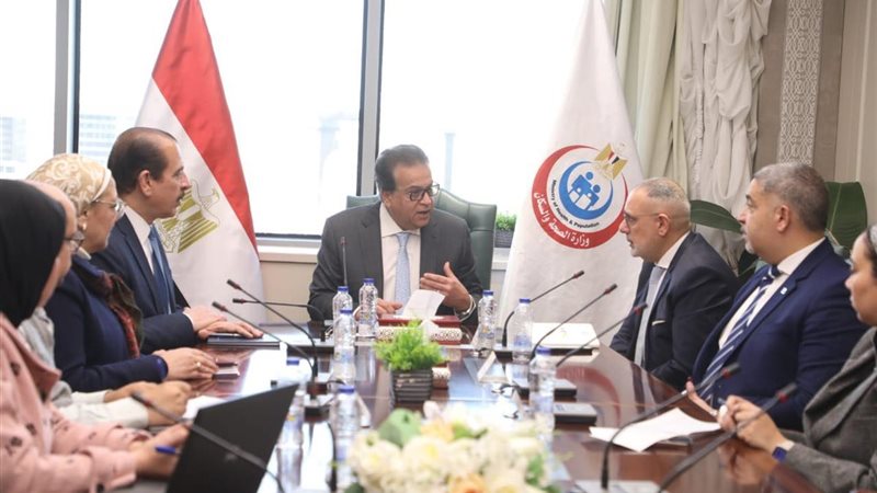 خلال الاجتماع 