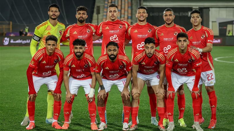 لاعبو الأهلي 