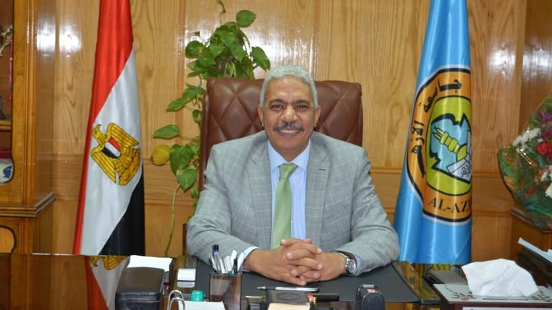 الدكتور محمود صديق