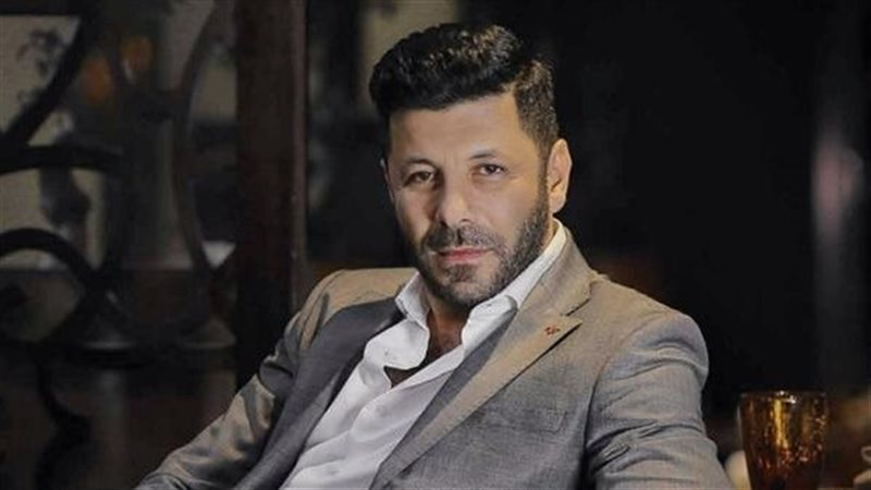 الفنان إياد نصار